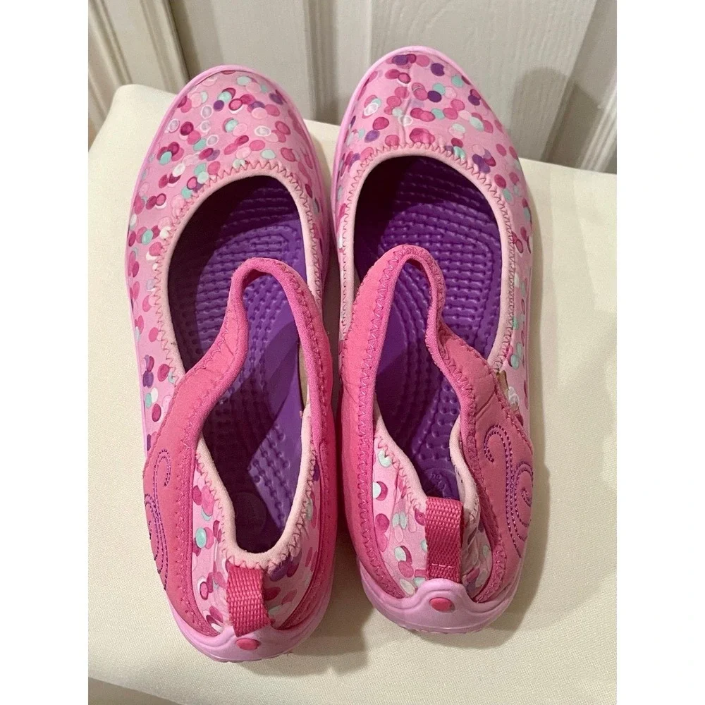 Crocs Girls Pink Purple Polka Dot Mary Jane Flats Shoes 204693‎ Size J2 Coquette